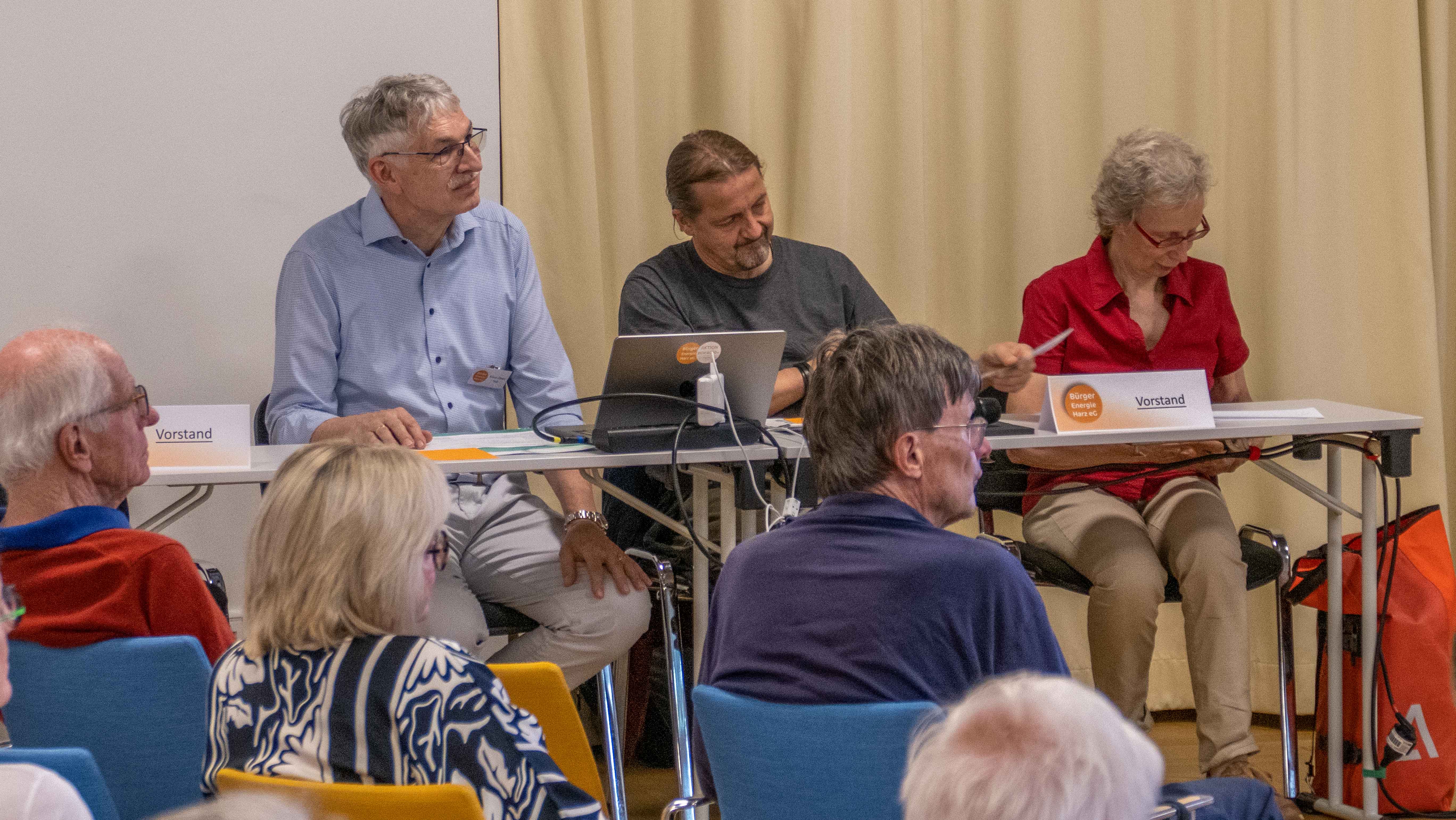 GV 2025 - Vorstand, v.l.n.r. Klaus-Dieter Voß, Oliver Lietz, Cornelia Grote-Bichoel 2025 06 03 Generalversammlung BEH Vorstand